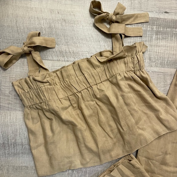 Lost in Lunar Set - Picture 9 of 10